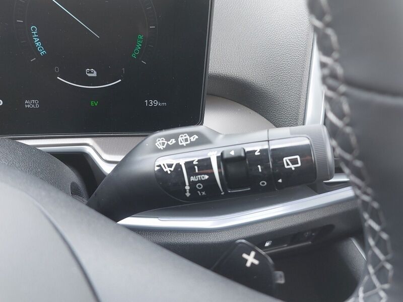 More views of Kia Sorento