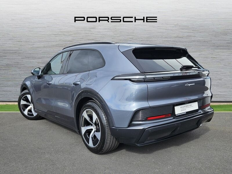 More views of Porsche Cayenne