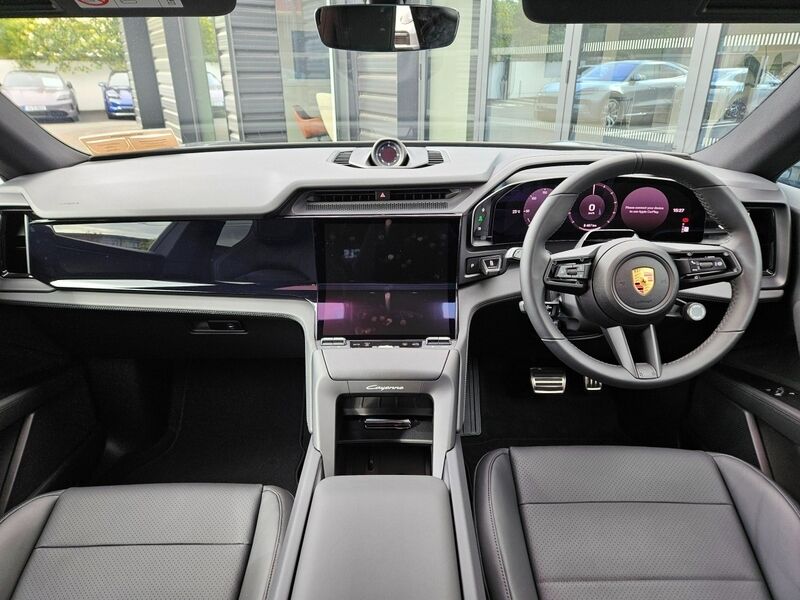 More views of Porsche Cayenne