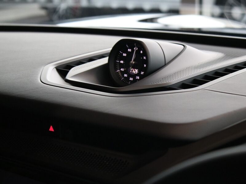 More views of Porsche Cayenne
