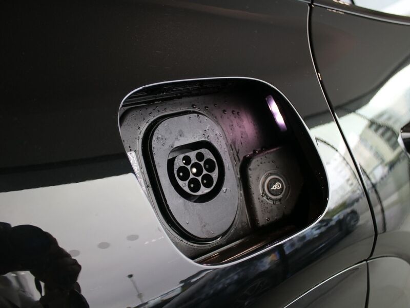 More views of Porsche Cayenne