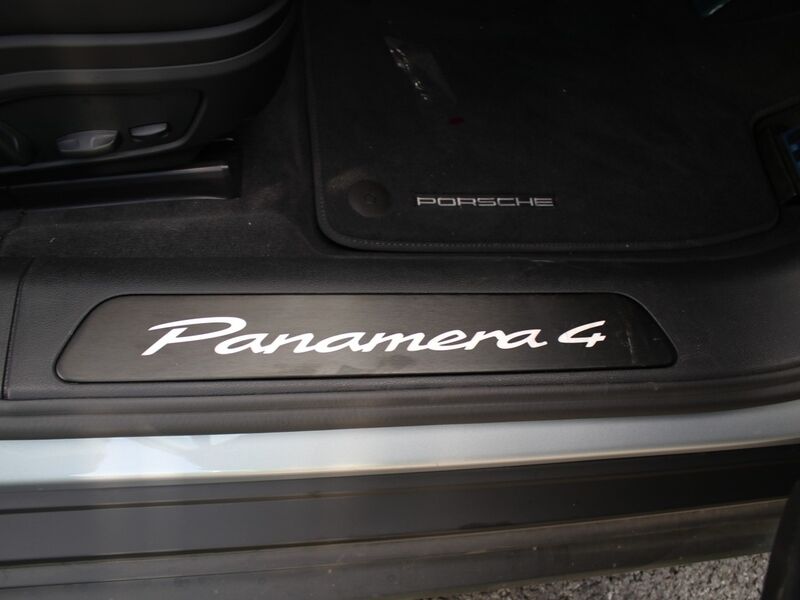 More views of Porsche Panamera
