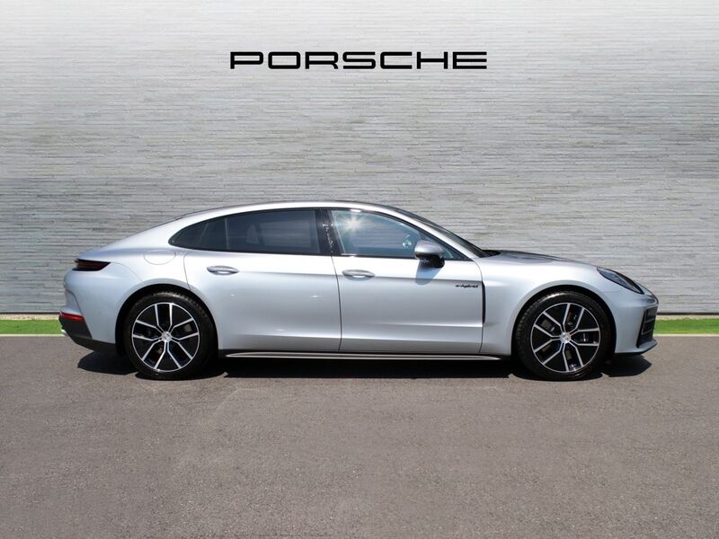 More views of Porsche Panamera
