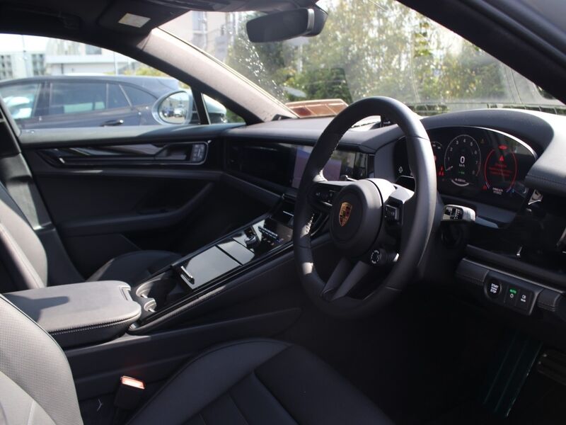 More views of Porsche Panamera