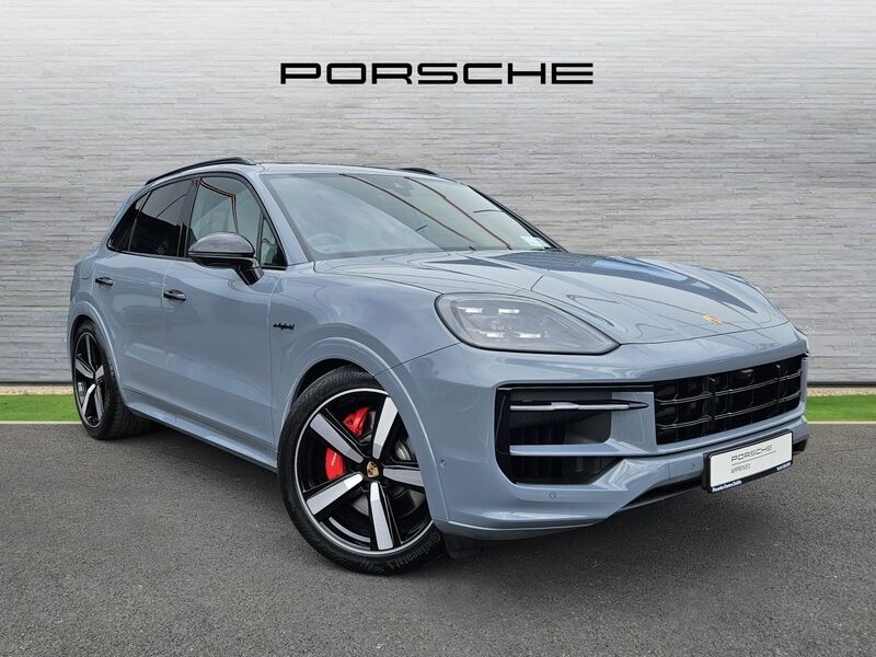 More views of Porsche Cayenne