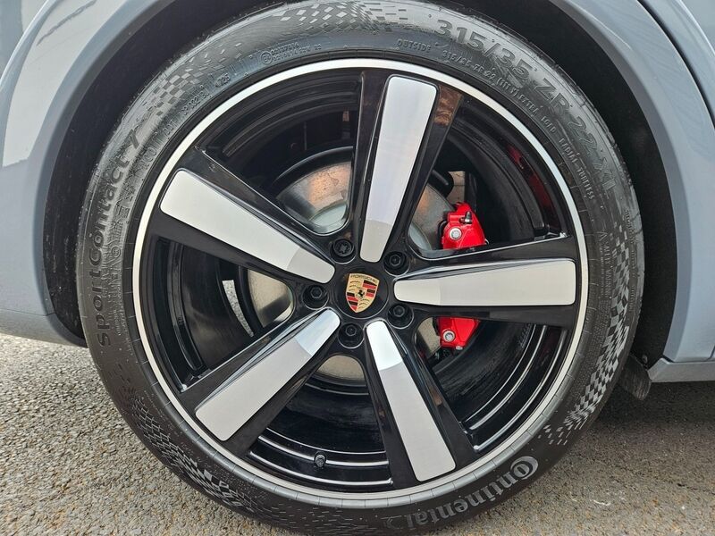 More views of Porsche Cayenne