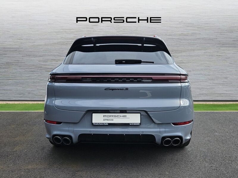 More views of Porsche Cayenne