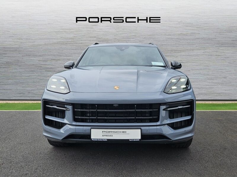 More views of Porsche Cayenne