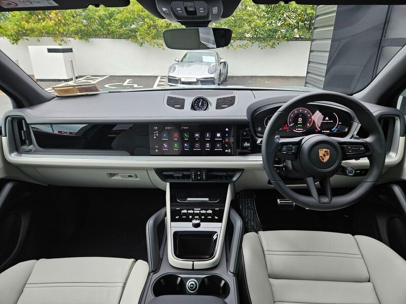 More views of Porsche Cayenne