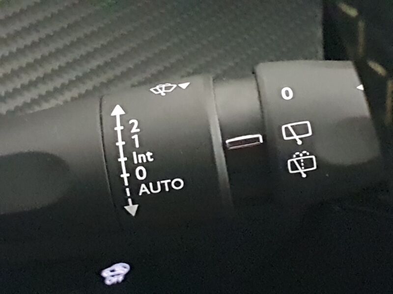 More views of Peugeot 2008