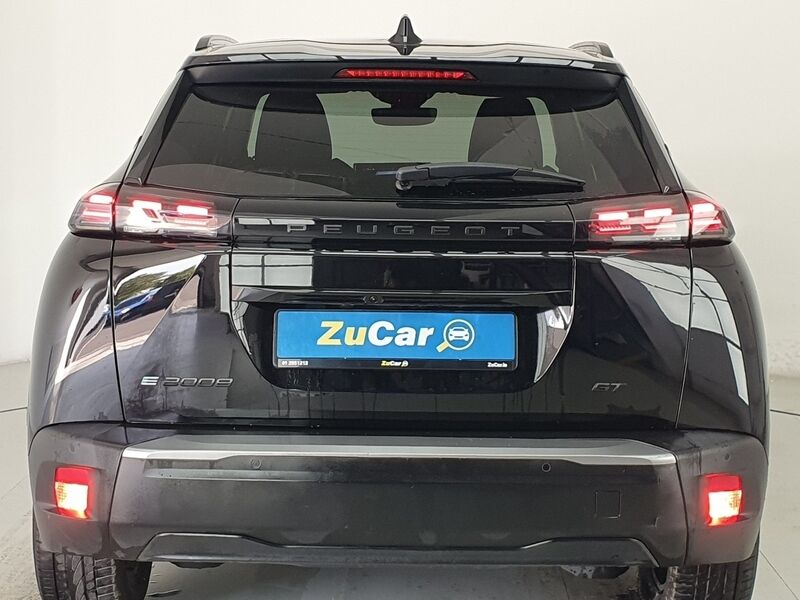 More views of Peugeot 2008