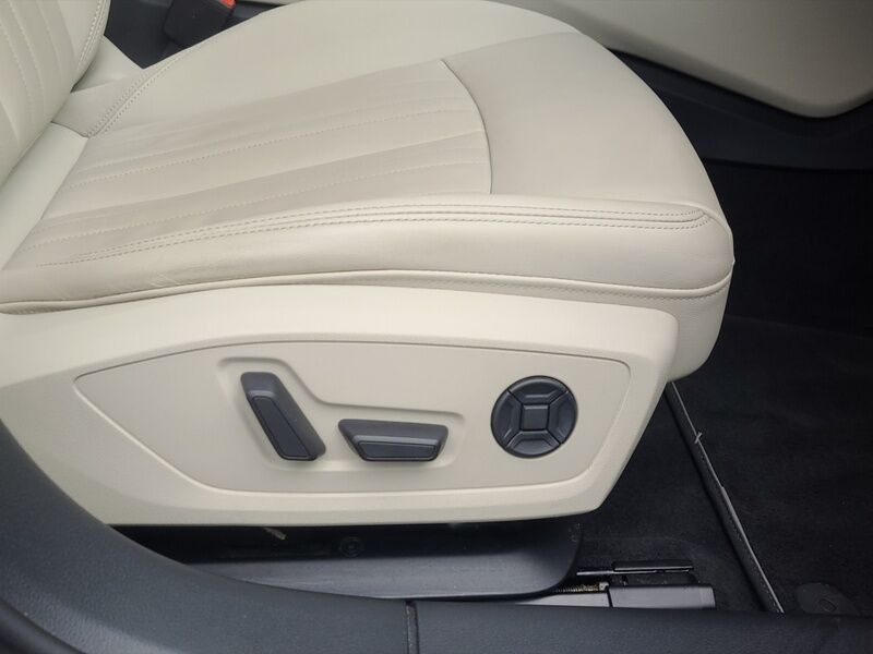 More views of Audi A6