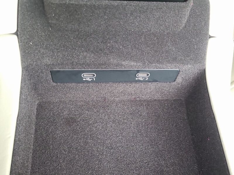More views of Audi A6