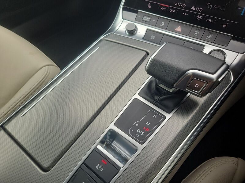 More views of Audi A6