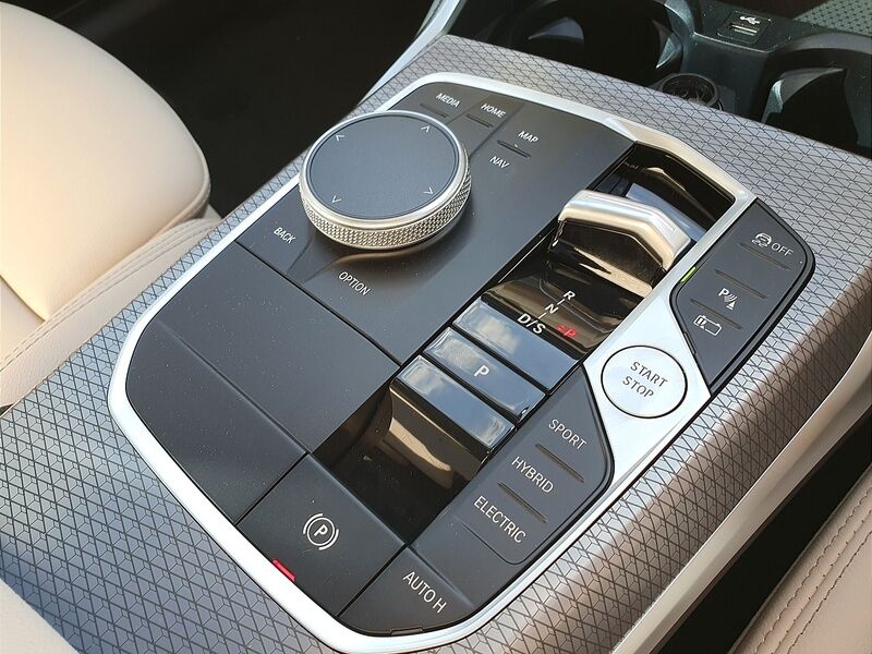 More views of BMW 3-Series