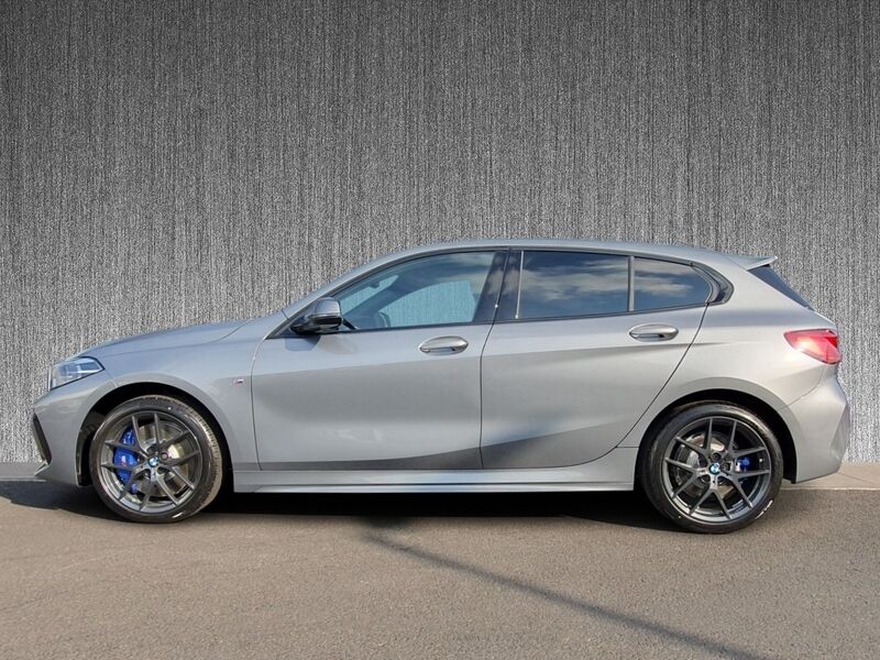 More views of BMW 1-Series