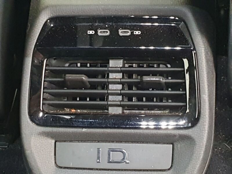 More views of Volkswagen ID.4