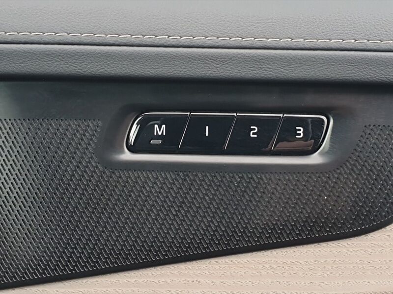 More views of Volvo XC90