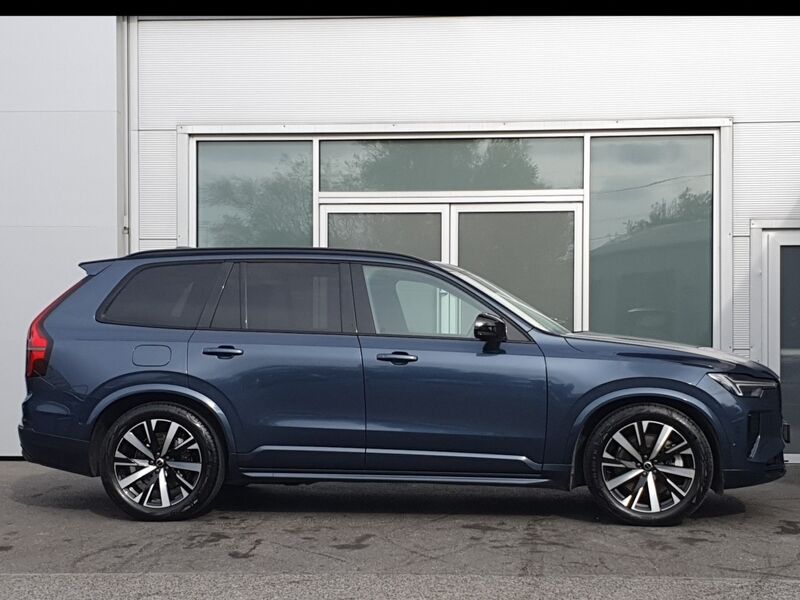 More views of Volvo XC90