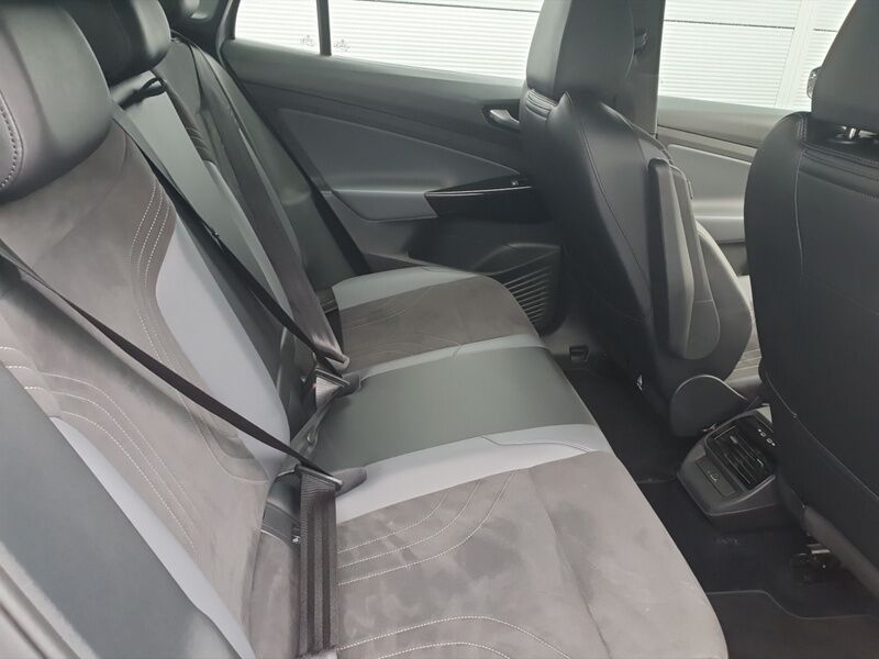 More views of Volkswagen ID.4