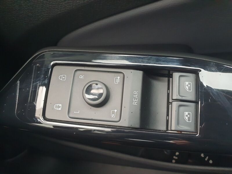 More views of Volkswagen ID.4