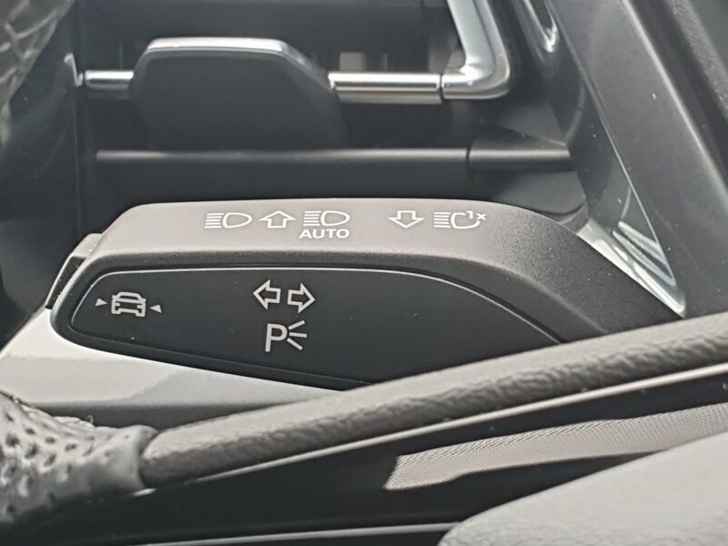 More views of Audi Q4 e-tron