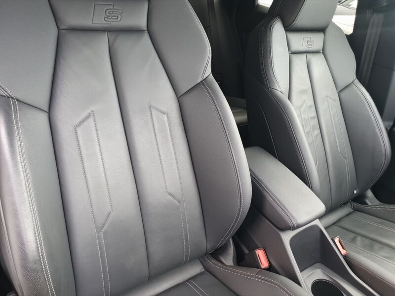 More views of Audi Q4 e-tron