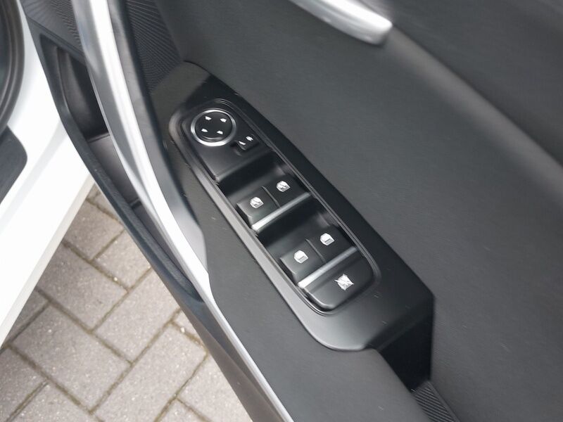 More views of Kia Ceed