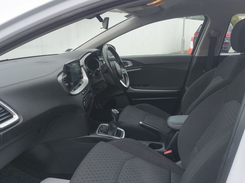 More views of Kia Ceed