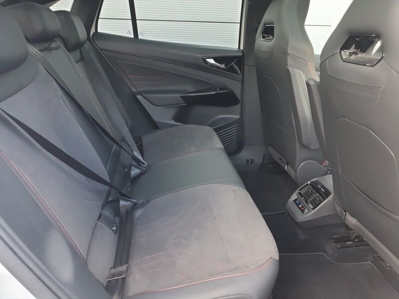 More views of Volkswagen ID.5
