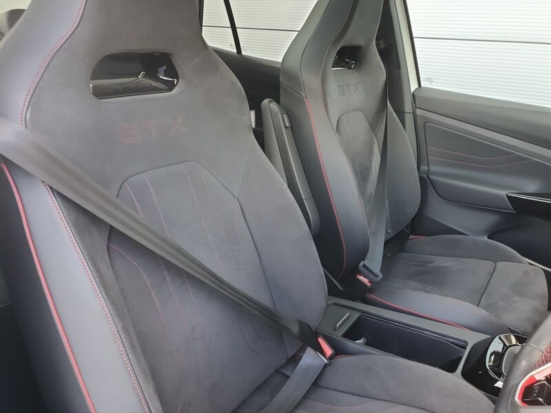 More views of Volkswagen ID.5