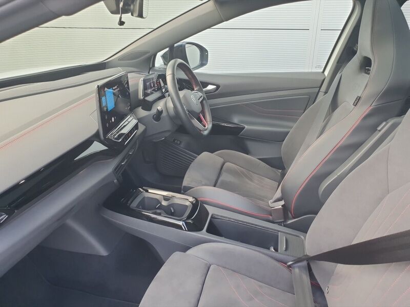 More views of Volkswagen ID.5