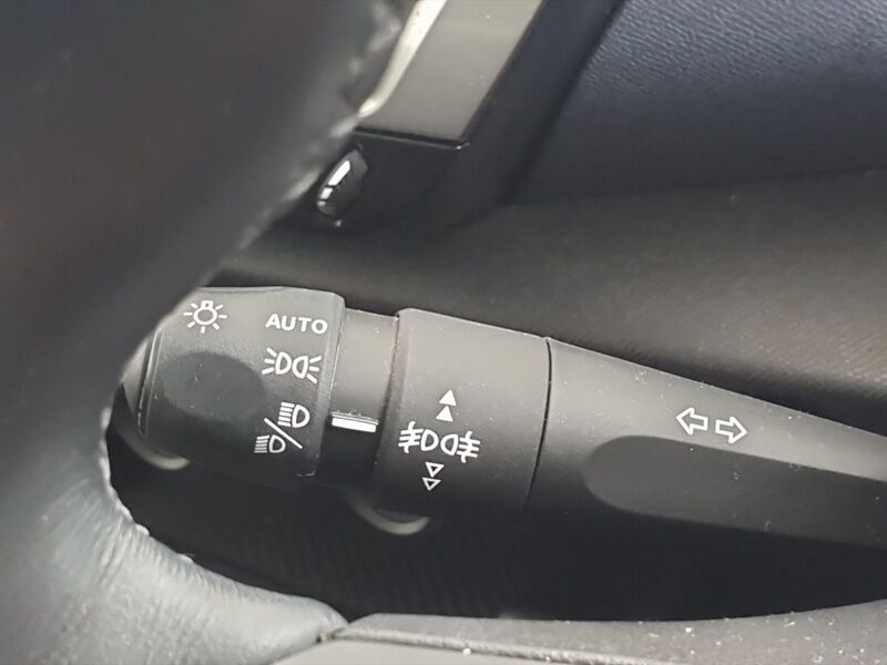 More views of Citroen e-C4 X