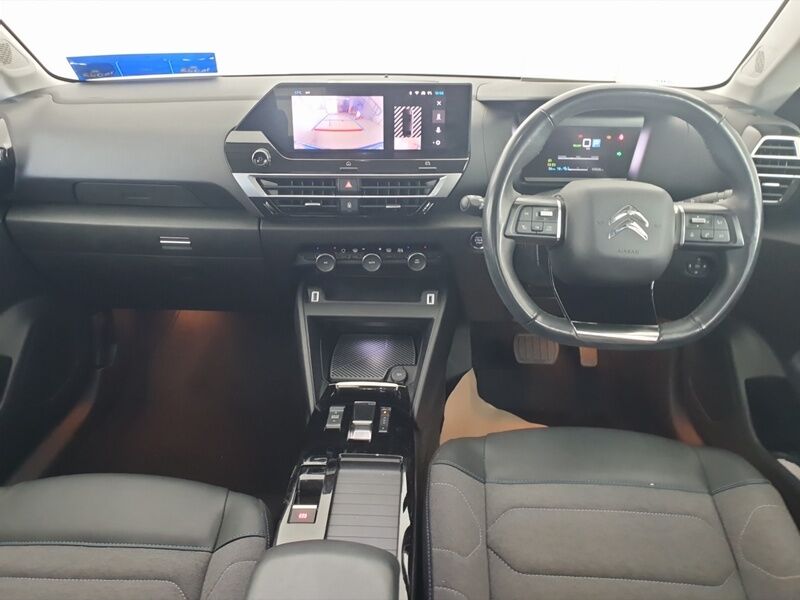 More views of Citroen e-C4 X