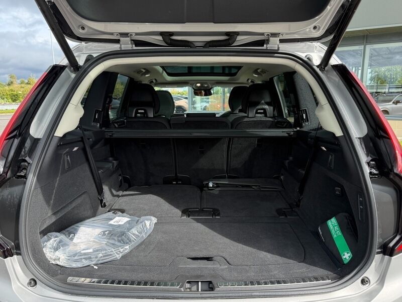 More views of Volvo XC90