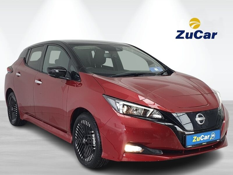 More views of Nissan Leaf