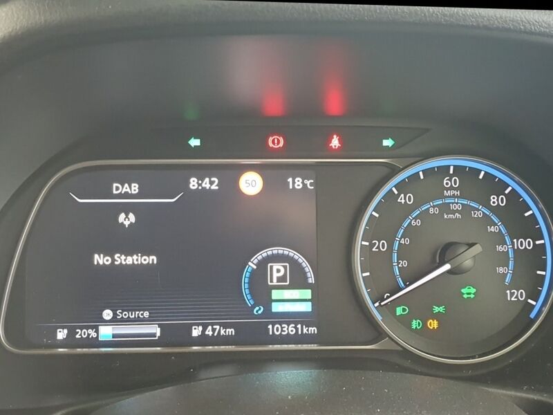 More views of Nissan Leaf