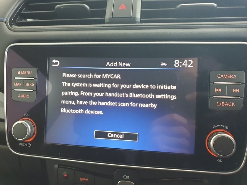 More views of Nissan Leaf