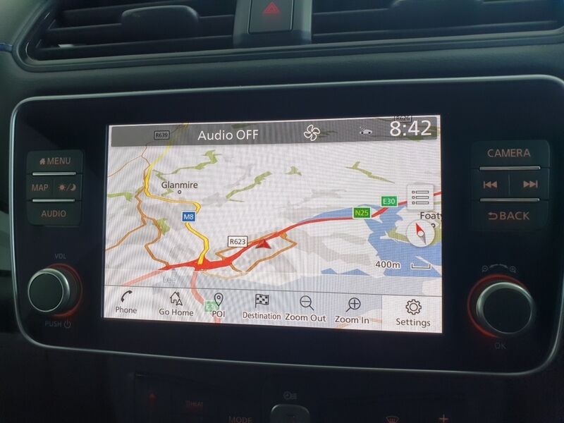 More views of Nissan Leaf