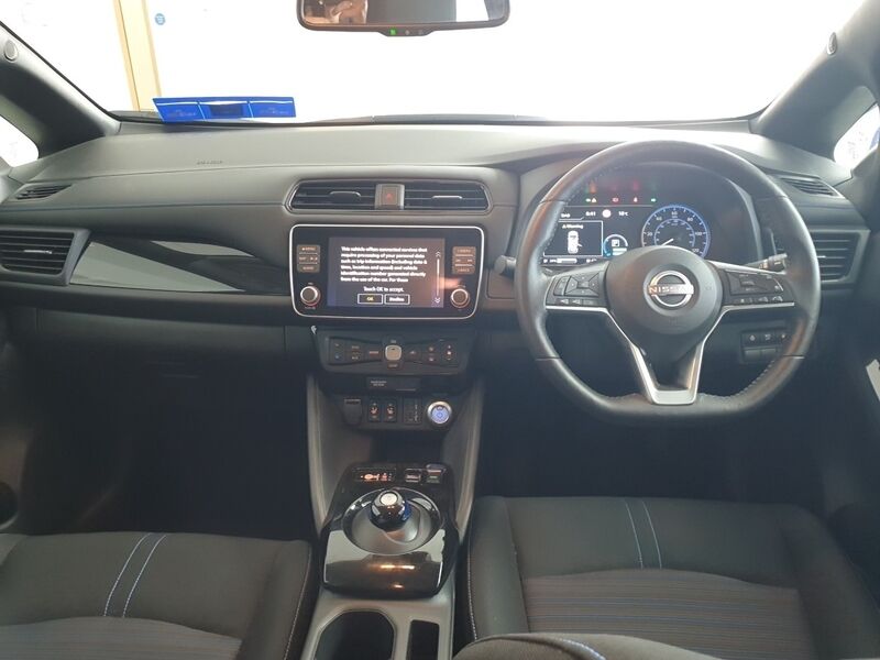 More views of Nissan Leaf