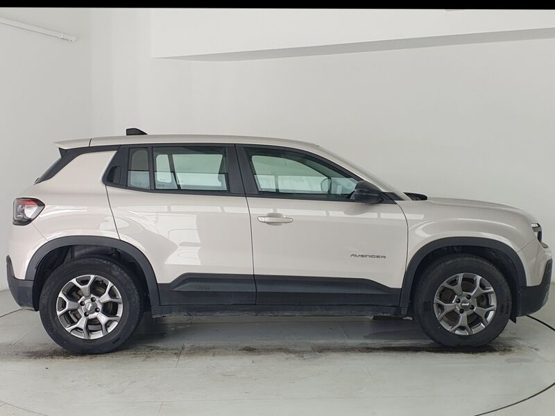 More views of Jeep Avenger
