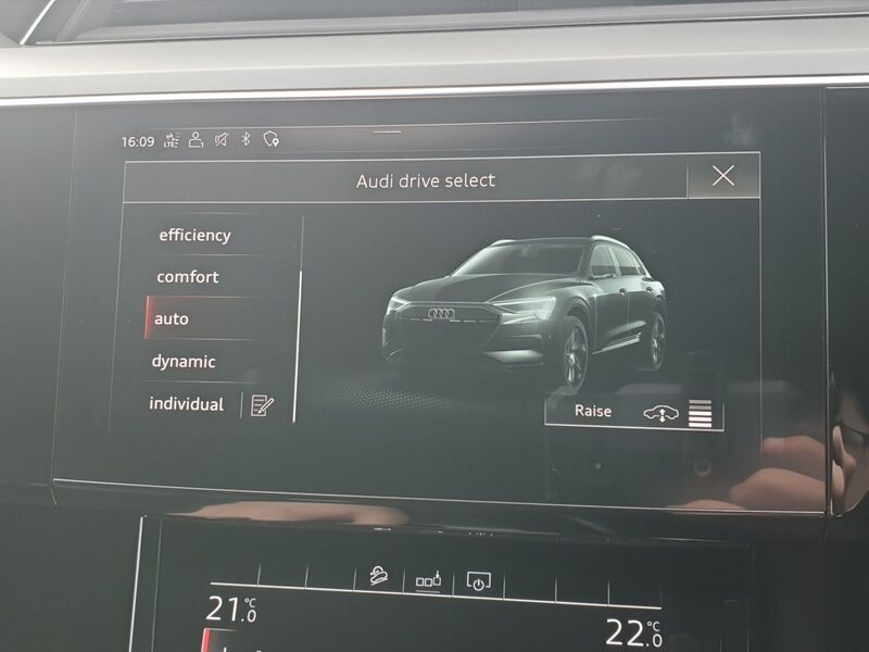 More views of Audi e-tron