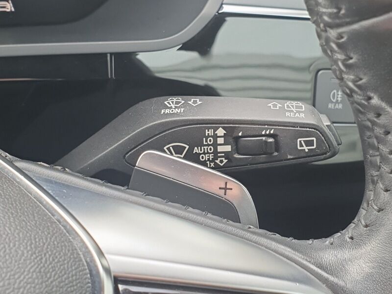 More views of Audi e-tron