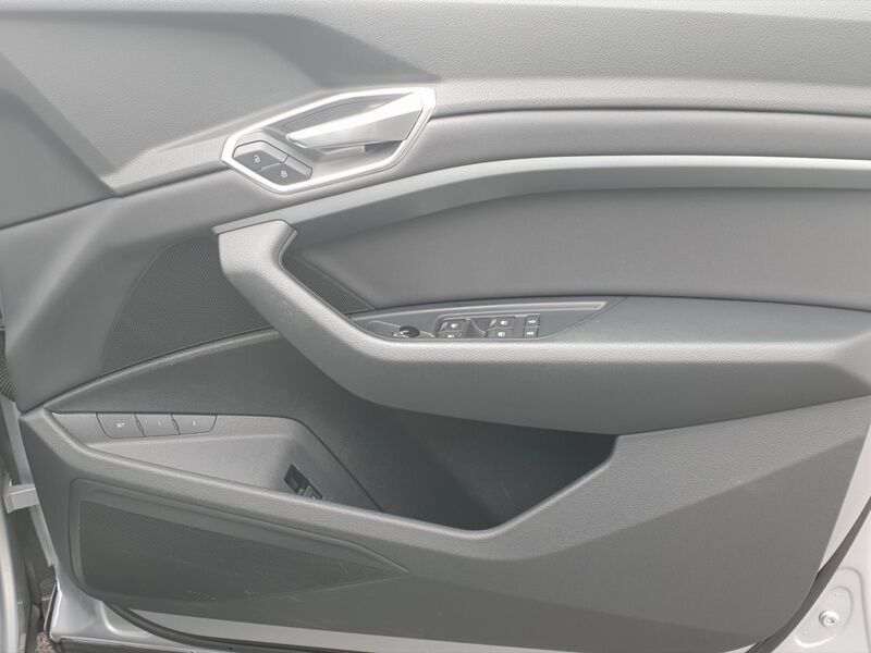 More views of Audi e-tron