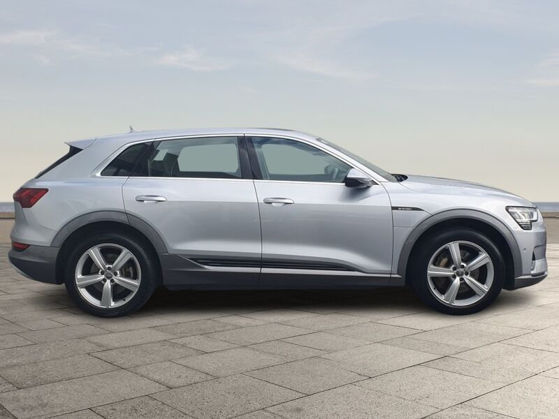 More views of Audi e-tron