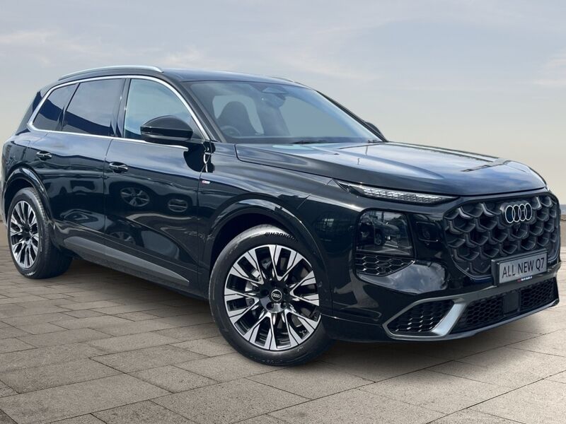 More views of Audi Q7