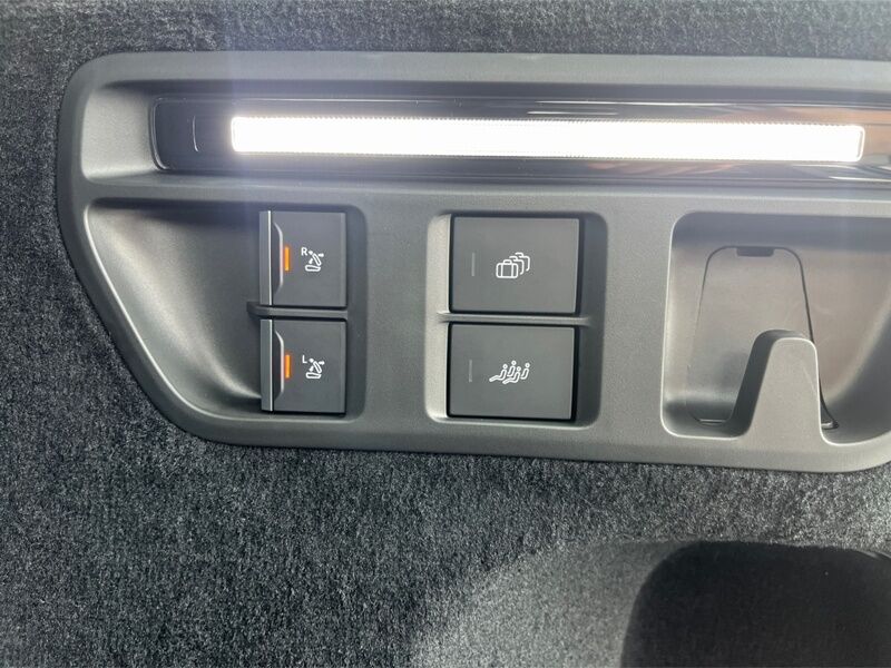 More views of Audi Q7