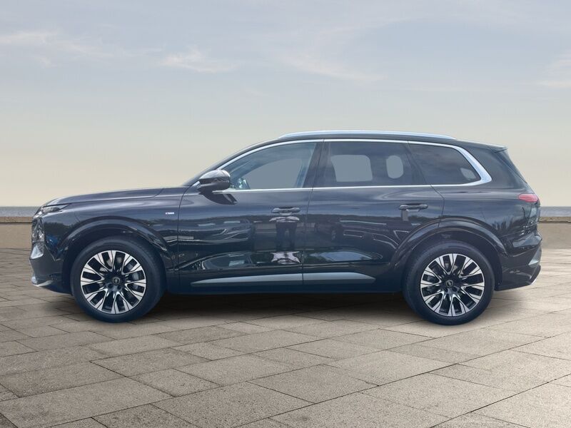More views of Audi Q7