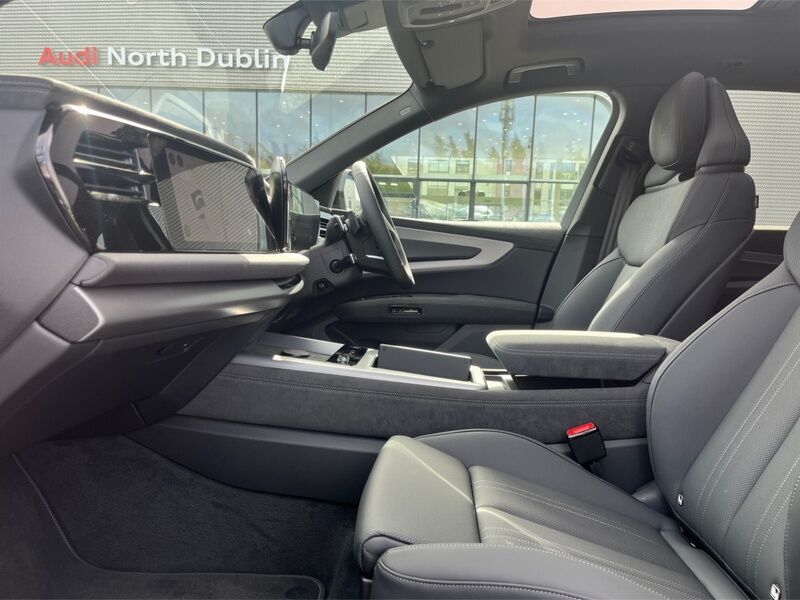 More views of Audi Q7