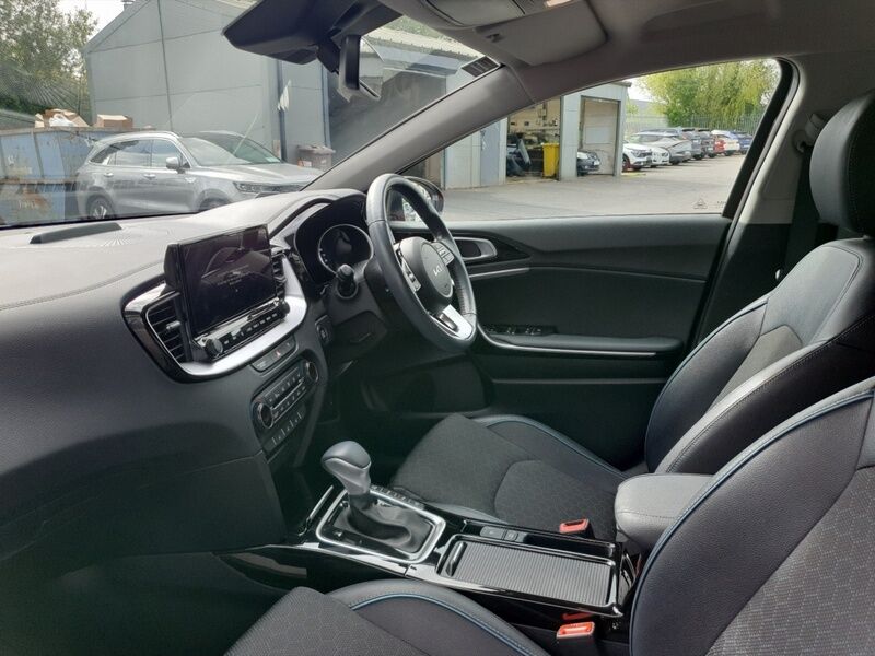 More views of Kia XCeed
